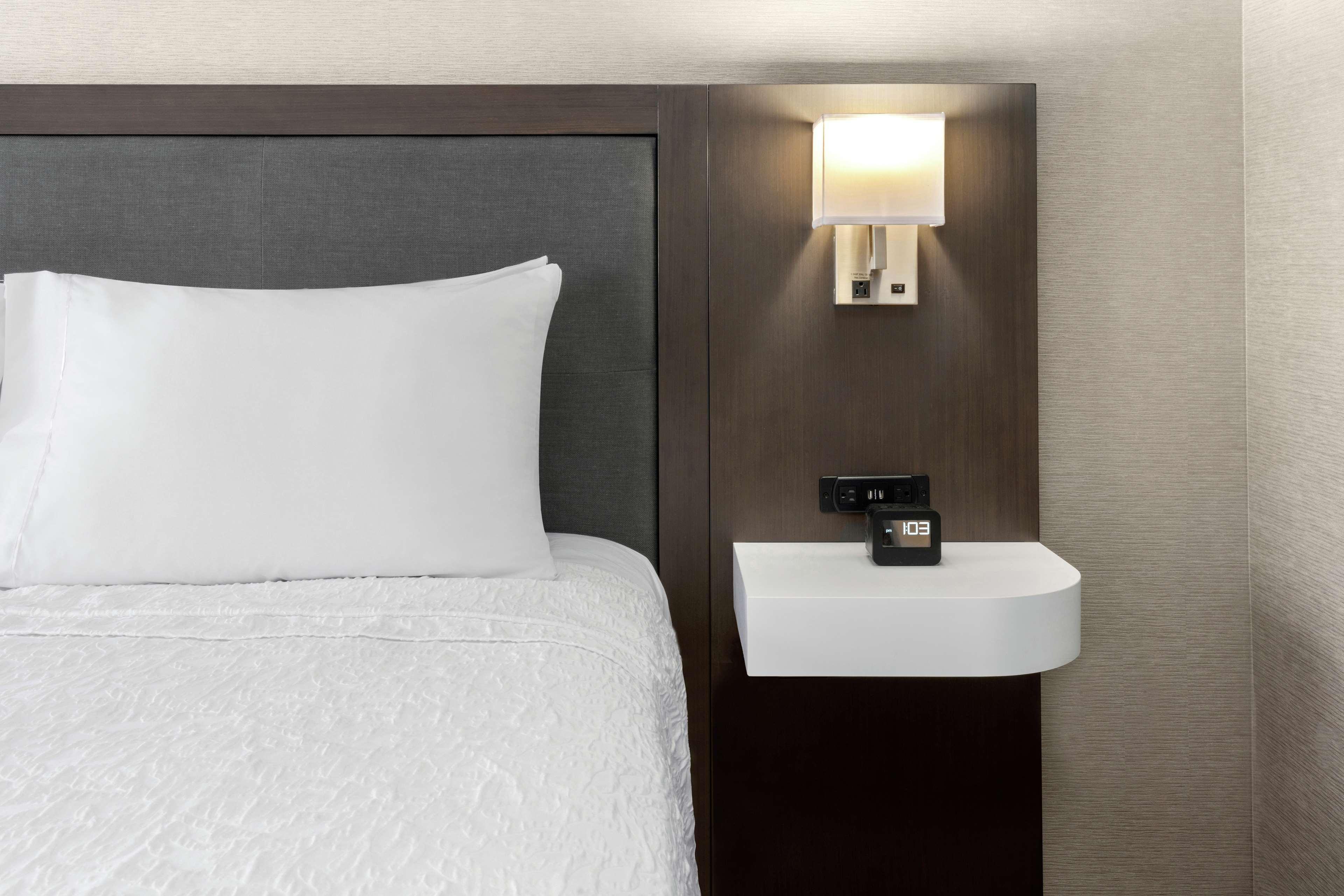 Hampton Inn & Suites Spokane Downtown-South Екстериор снимка
