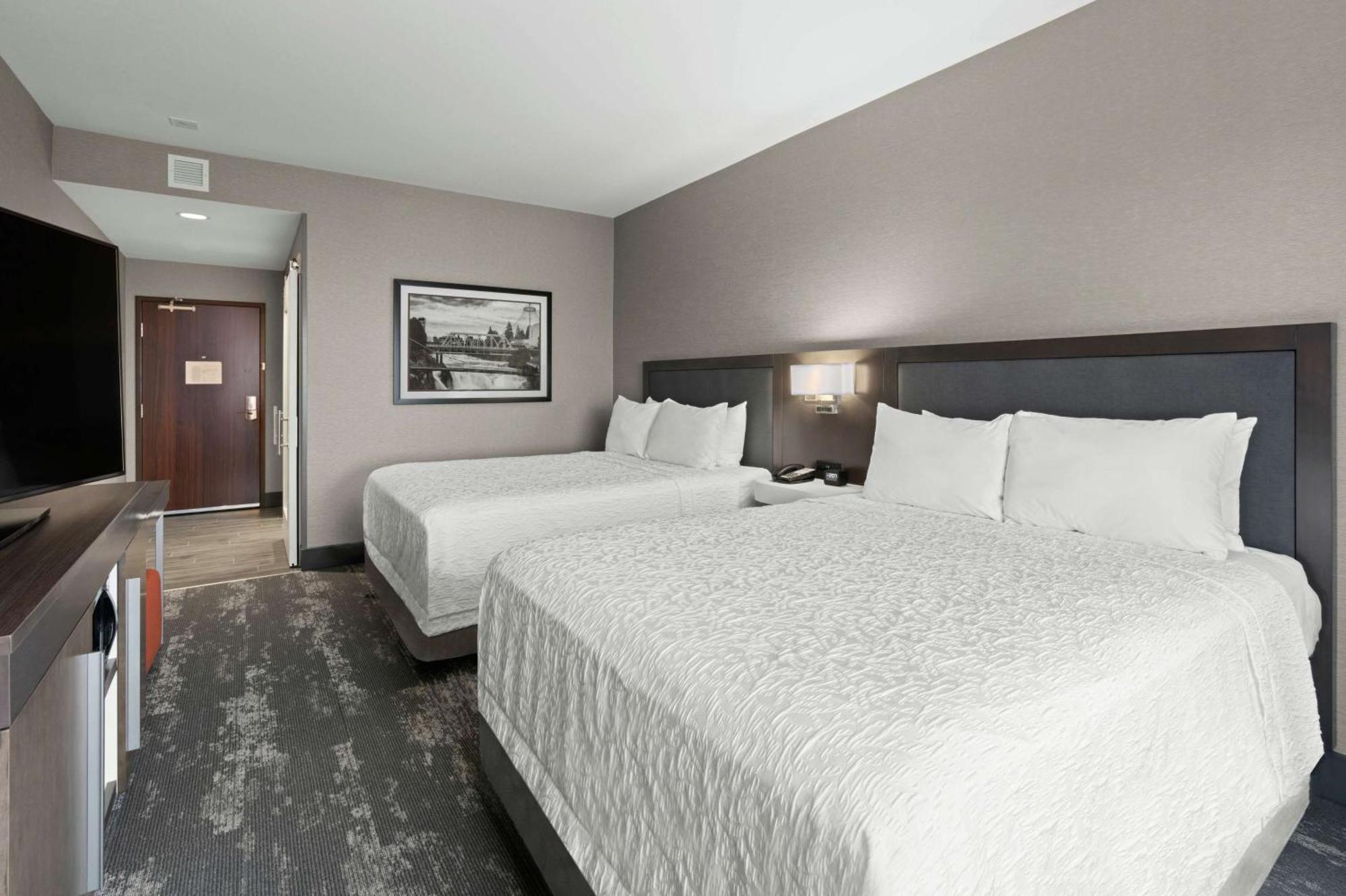 Hampton Inn & Suites Spokane Downtown-South Екстериор снимка