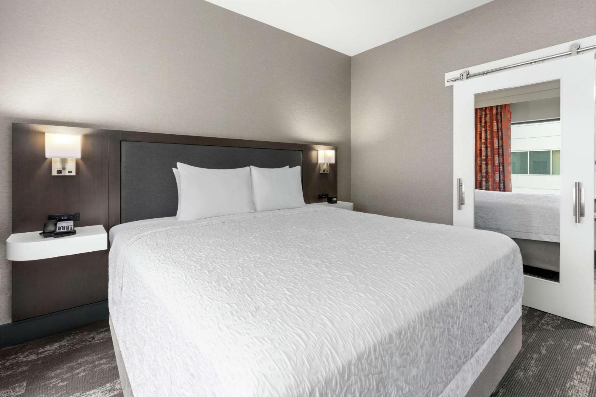 Hampton Inn & Suites Spokane Downtown-South Екстериор снимка